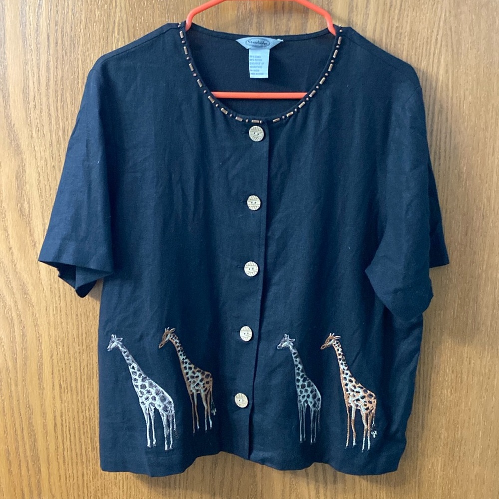 “5/$20” Stonebridge button up short sleeved African detail wood beaded shirt
